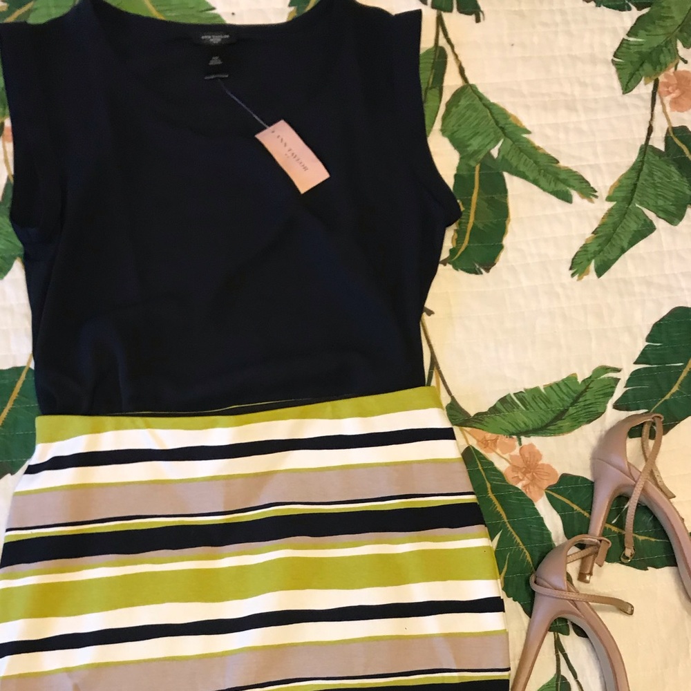 NWT Ann Taylor Women’s blouse. Sleeveless w/ cuffs